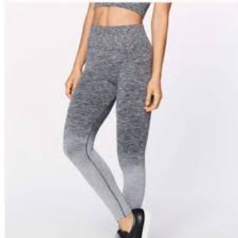 Lululemon Athletica Gray and Black Gradient Leggings